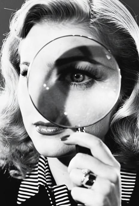 The monocle: how an object dies because the wrong people wore it