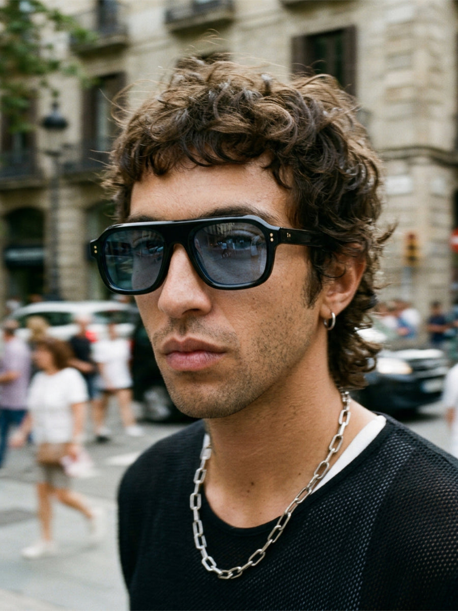 Coloured lenses